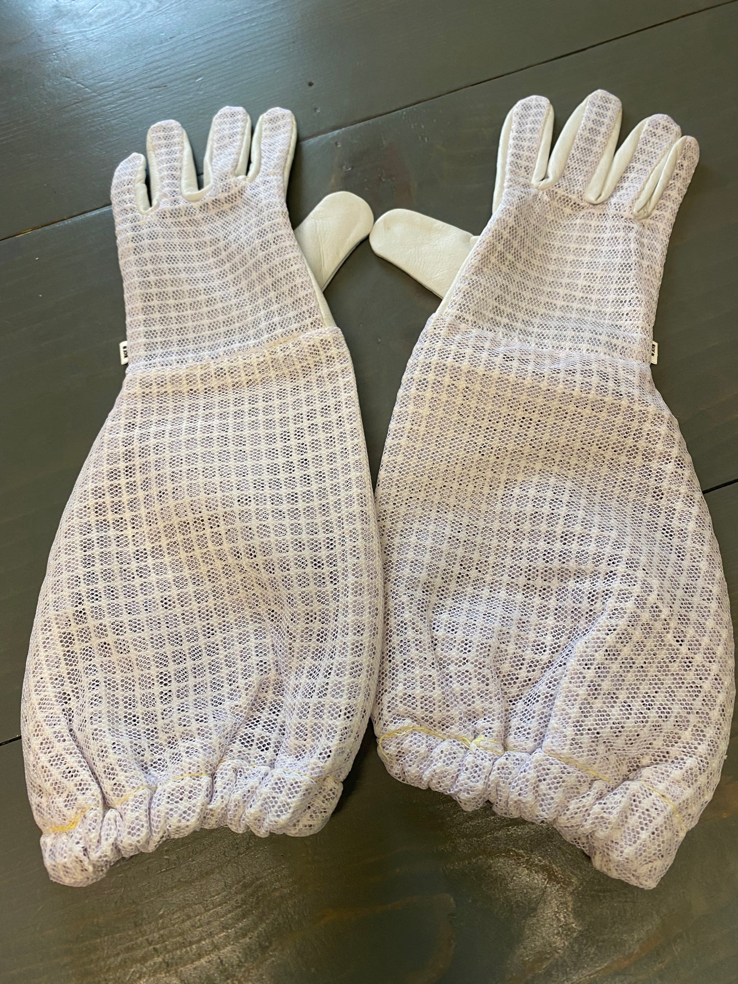 Adult vented gloves